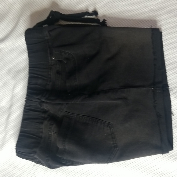Shein Curve Black Stretch Jean Cut-offs size 2X Nwot - Picture 3 of 6